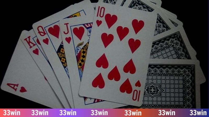 Game bài Tiến Lên 33WIN - Đối kháng nảy lửa trong ván đấu 3 Áp dụng kinh nghiệm để thắng trong game bài Tiến Lên